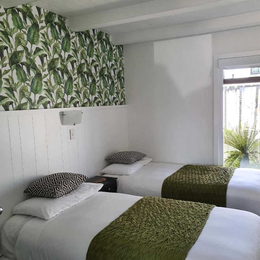 Orewa Beachcomber Motel Екстериор снимка